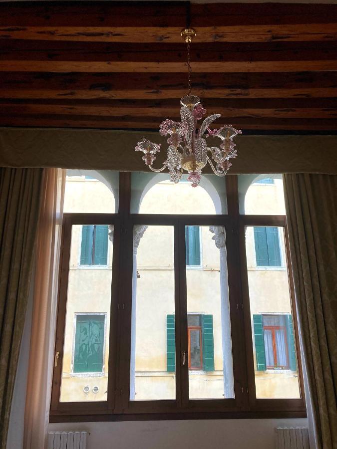 Hotel Al Sotoportego Veneza Exterior foto