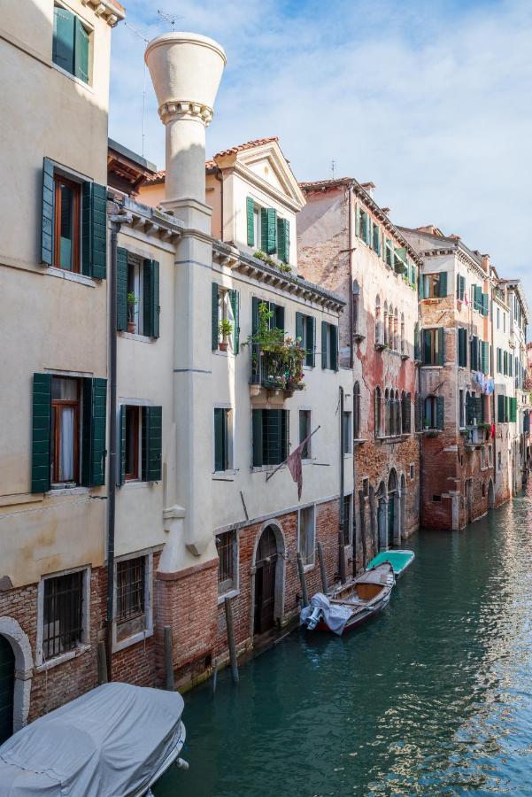 Hotel Al Sotoportego Veneza Exterior foto